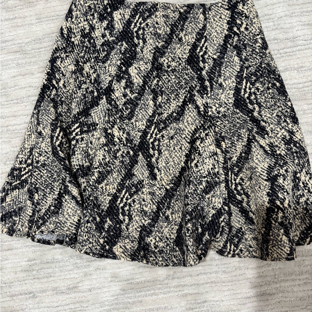 Chic Black and Cream A-Line Skirt